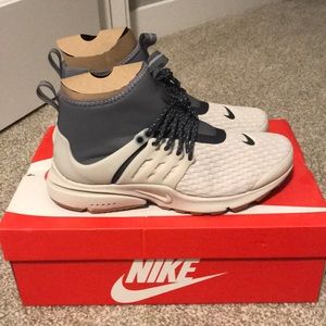 Women’s Nike Air presto shoes Brand New
